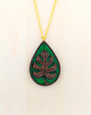 Monstera Pendant – Dark Walnut